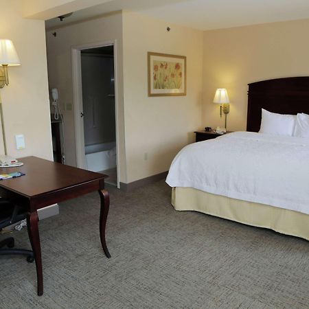 Hampton Inn By Hilton Clinton מראה חיצוני תמונה