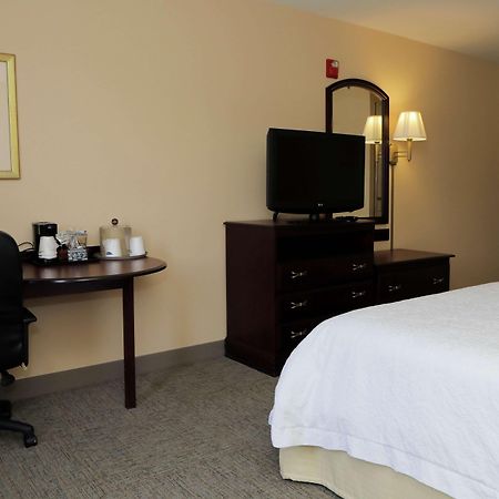 Hampton Inn By Hilton Clinton מראה חיצוני תמונה