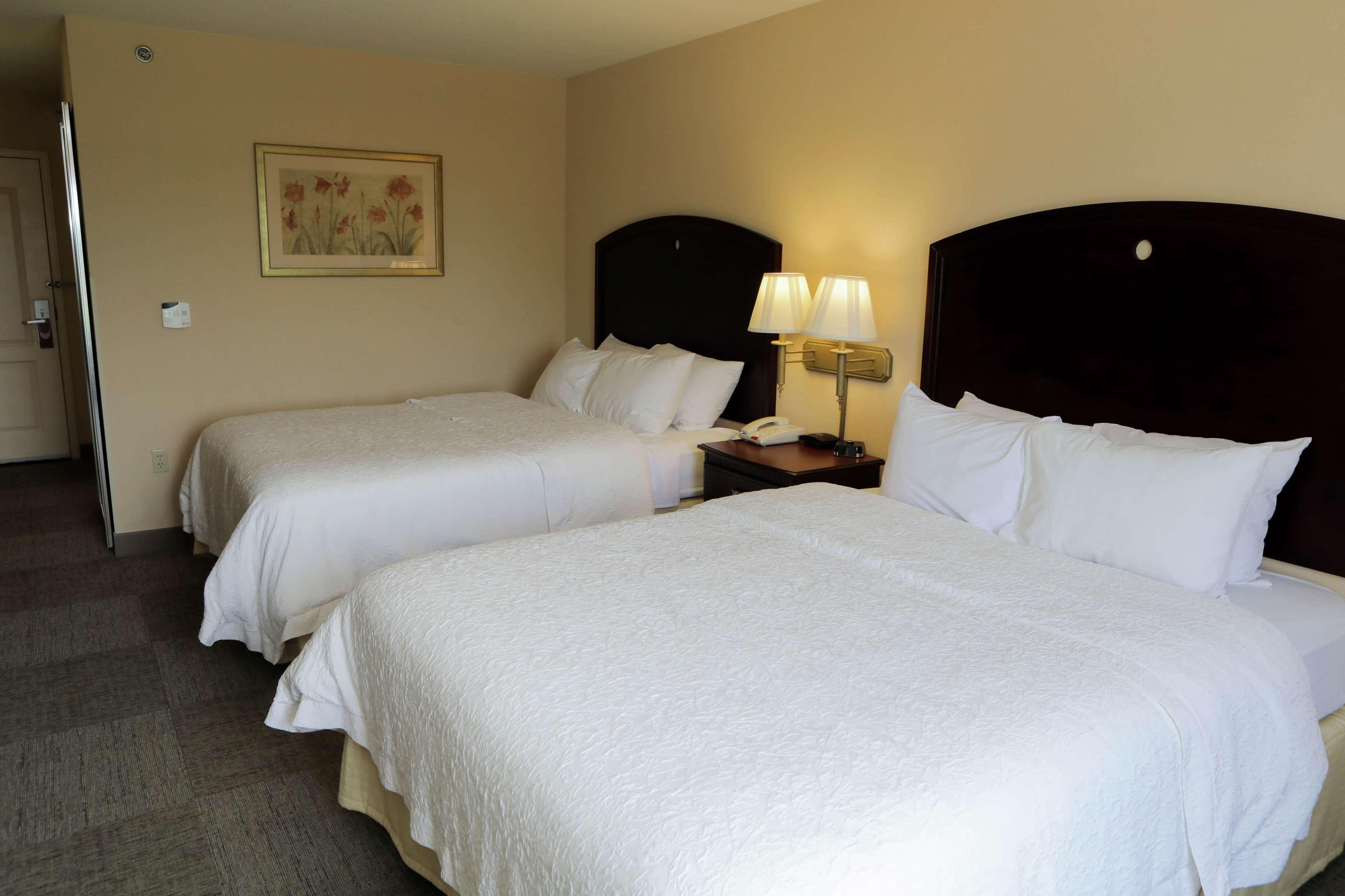 Hampton Inn By Hilton Clinton מראה חיצוני תמונה