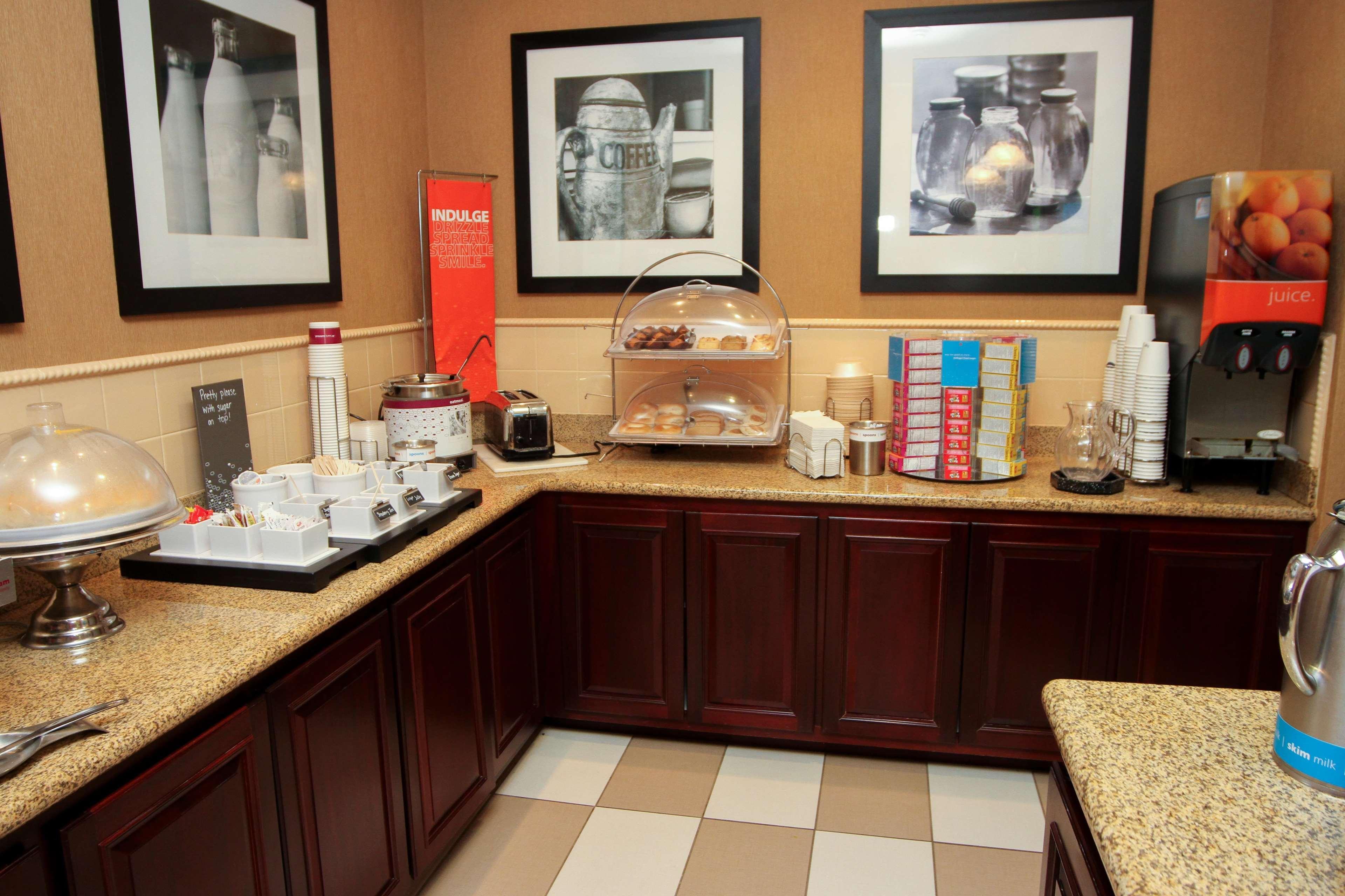Hampton Inn By Hilton Clinton מראה חיצוני תמונה