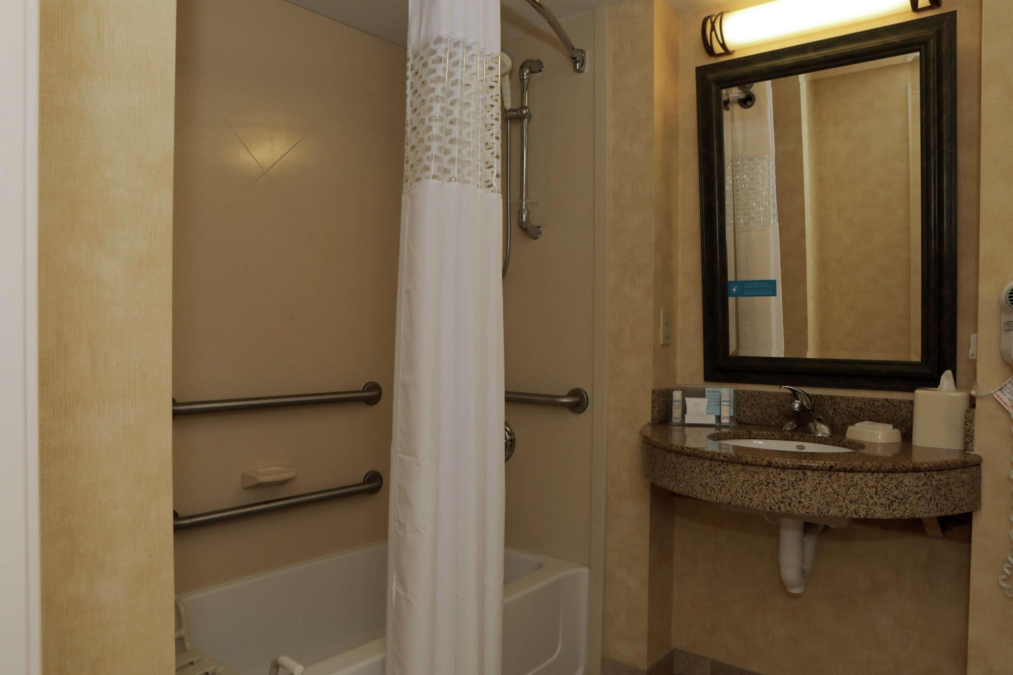 Hampton Inn By Hilton Clinton מראה חיצוני תמונה