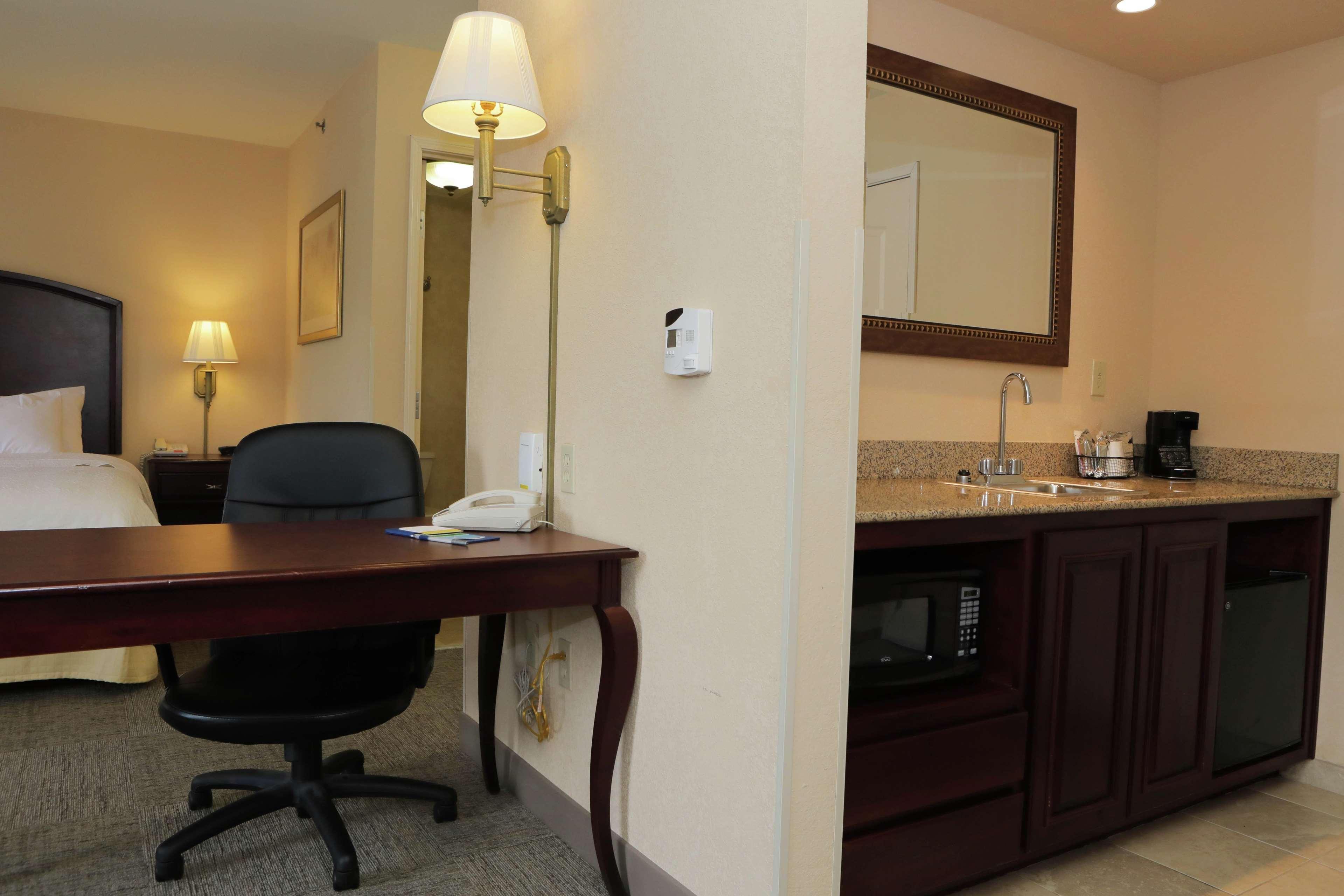 Hampton Inn By Hilton Clinton מראה חיצוני תמונה