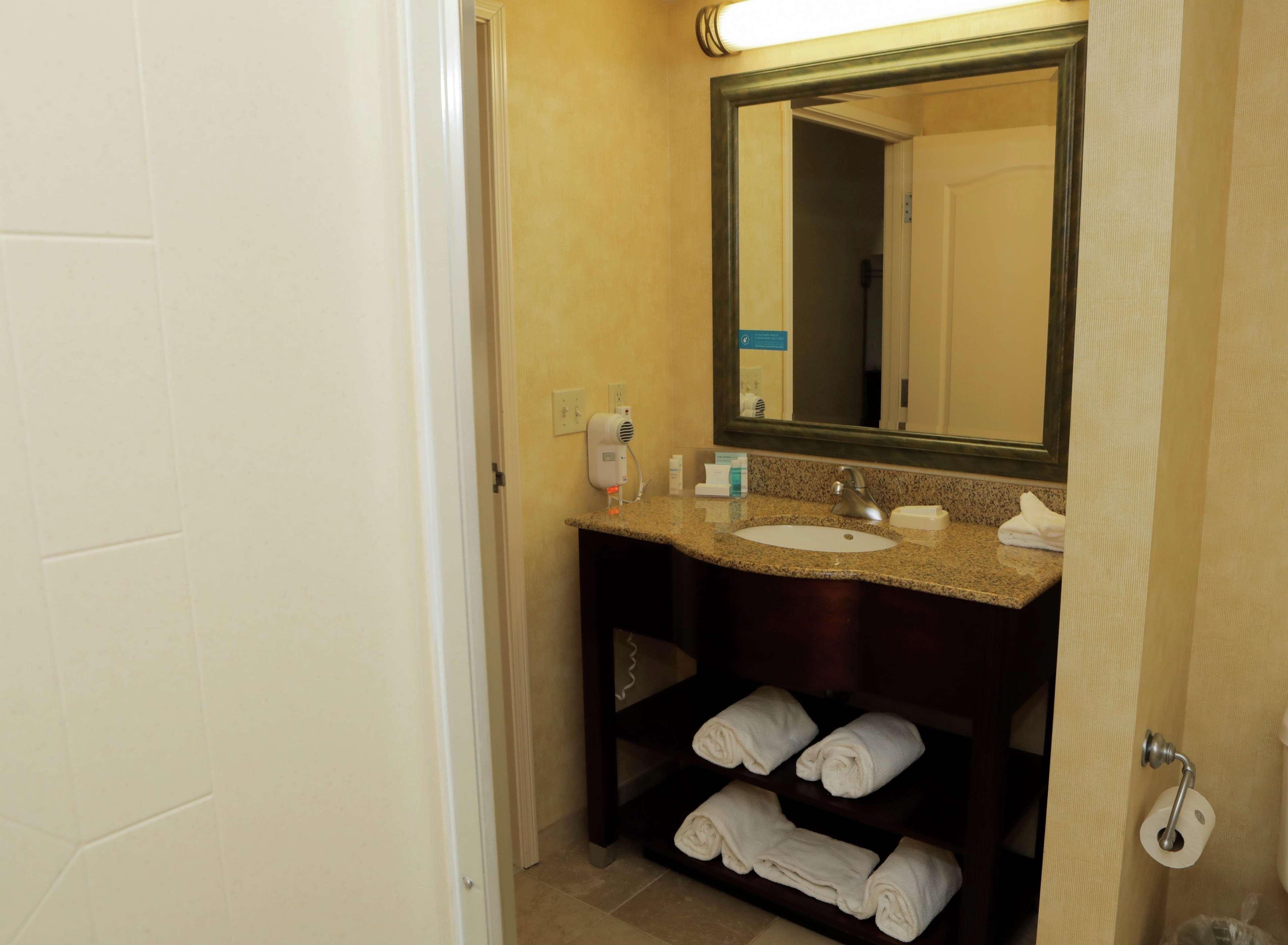 Hampton Inn By Hilton Clinton מראה חיצוני תמונה