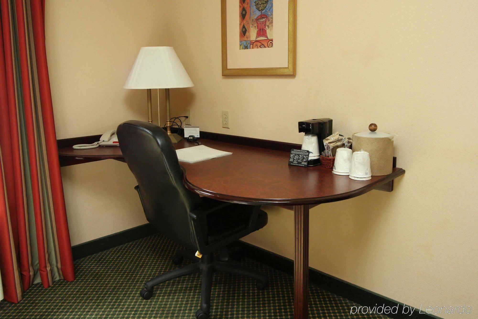 Hampton Inn By Hilton Clinton מראה חיצוני תמונה