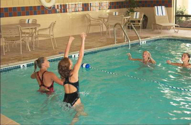 Hampton Inn By Hilton Clinton מתקנים תמונה